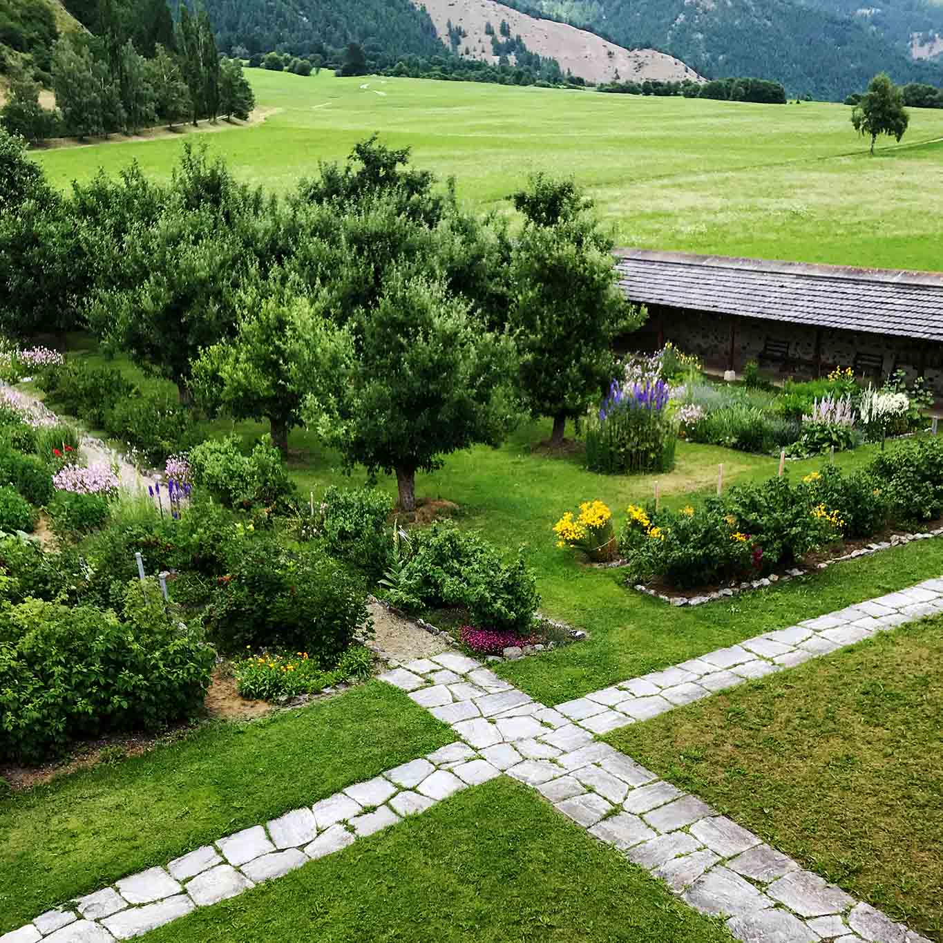 Den meisten Blicken verborgen bleibt die Aussicht auf den Klostergarten.
