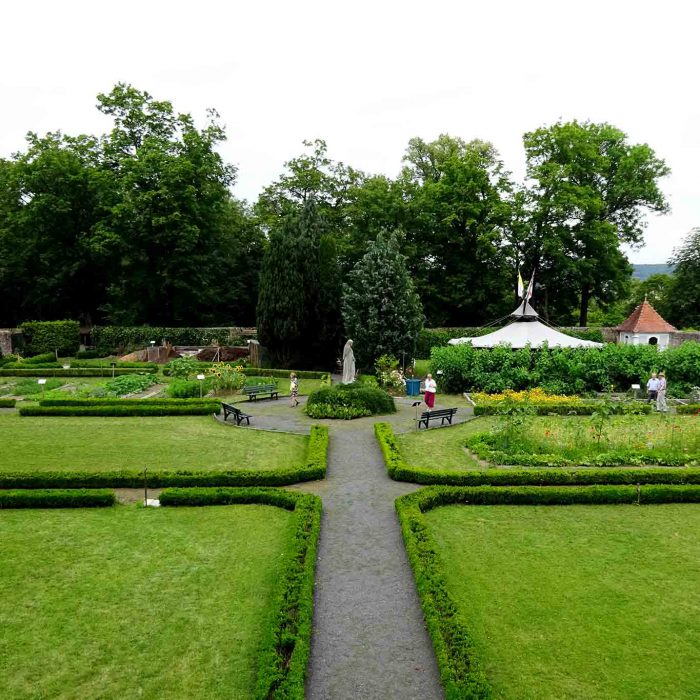 An den geometrischen Formen ist die barocke Anlage des Klostergartens Frauenberg deutlich zu erkennen.