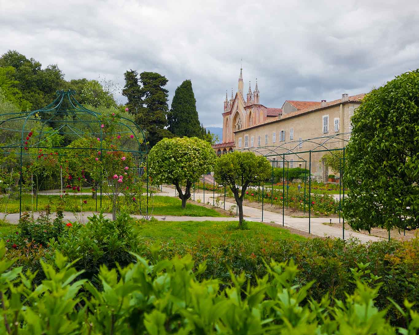 Jardin du Monastère de Cimiez, Klostergarten, Blick in den romantischen Garten
