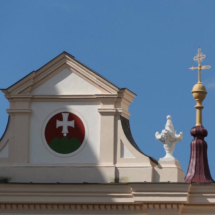 Wappen über dem Tor vom Stift Göttweig