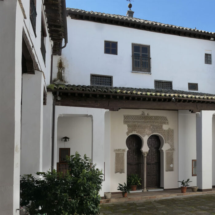 Titelbild für das Convento Santa Clara la Real Toledo Patio totale